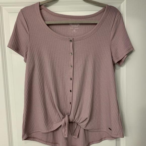 Hollister Tie-Front Easy T-Shirt - Picture 1 of 3